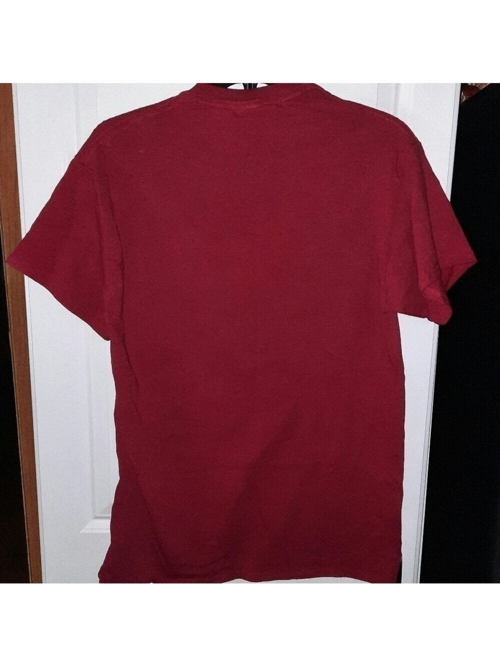 Gildan T Shirt Size Medium - Picture 4 of 6